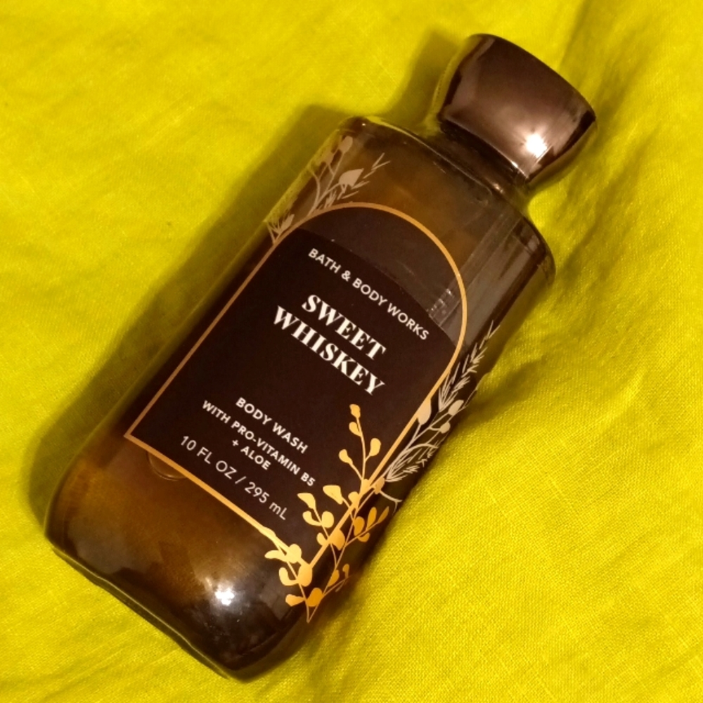 Bath and body Works . 10 Fl. Oz Body wash " Sweet Whiskey "